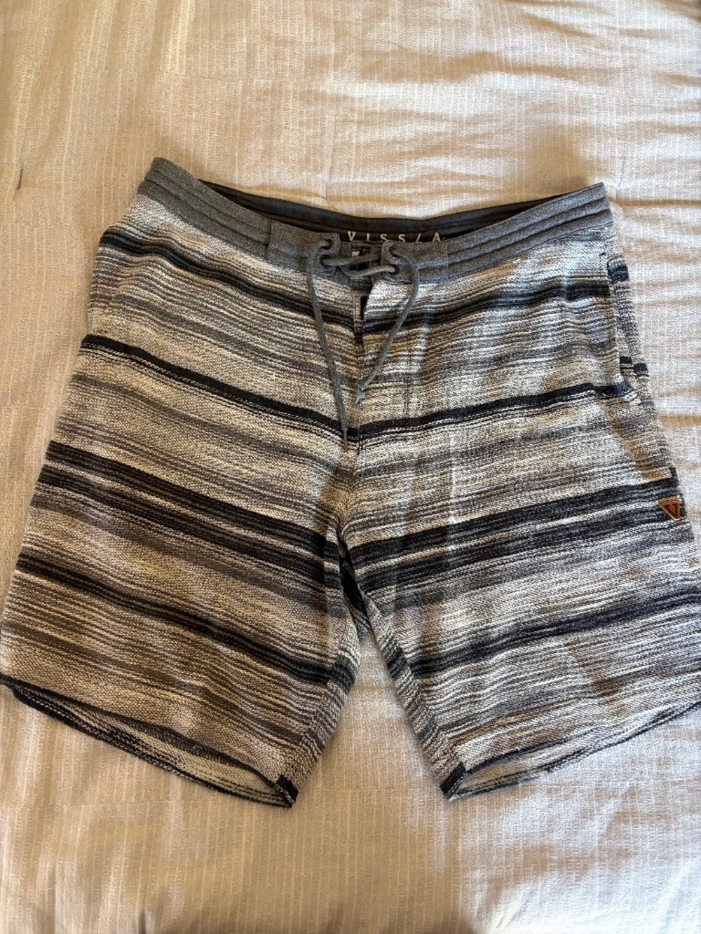 Vissla Men's Sofa Shorts - L